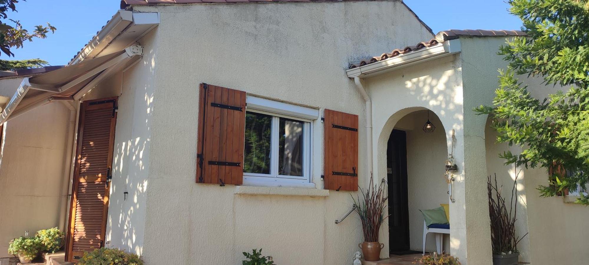 Maison T2 Avec Petit Jardin Dans Impasse Calme 巴亚盖斯 外观 照片