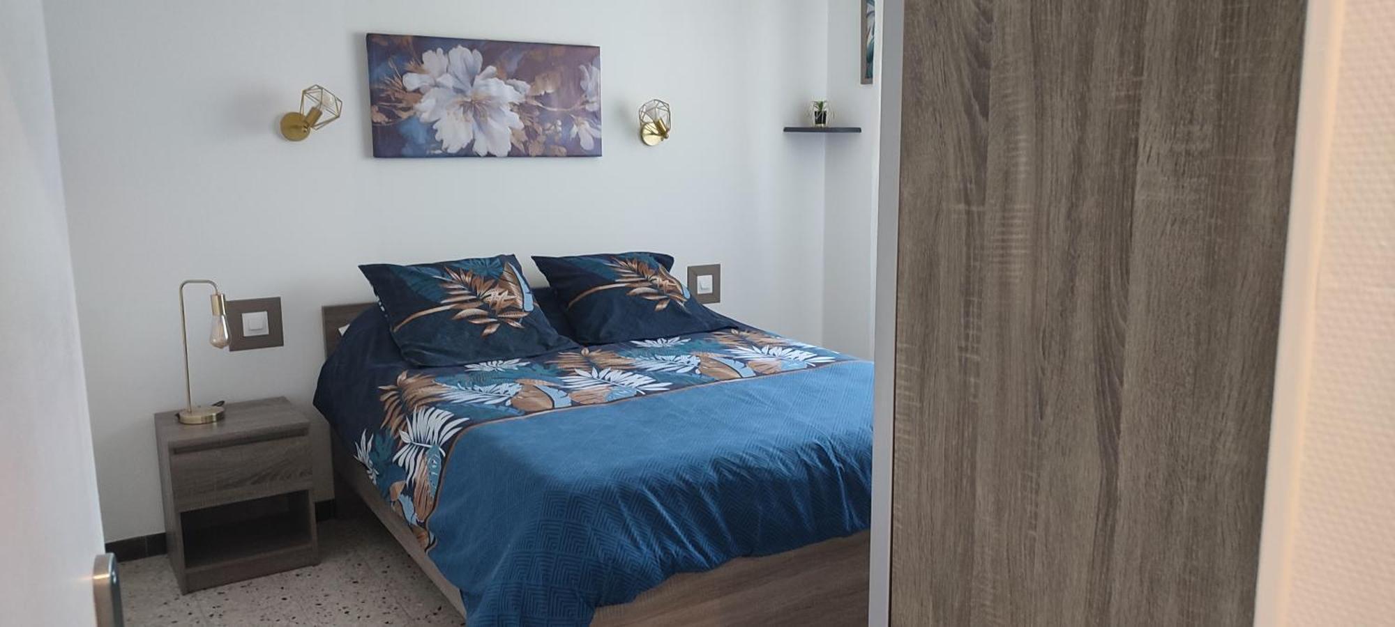 Maison T2 Avec Petit Jardin Dans Impasse Calme 巴亚盖斯 外观 照片