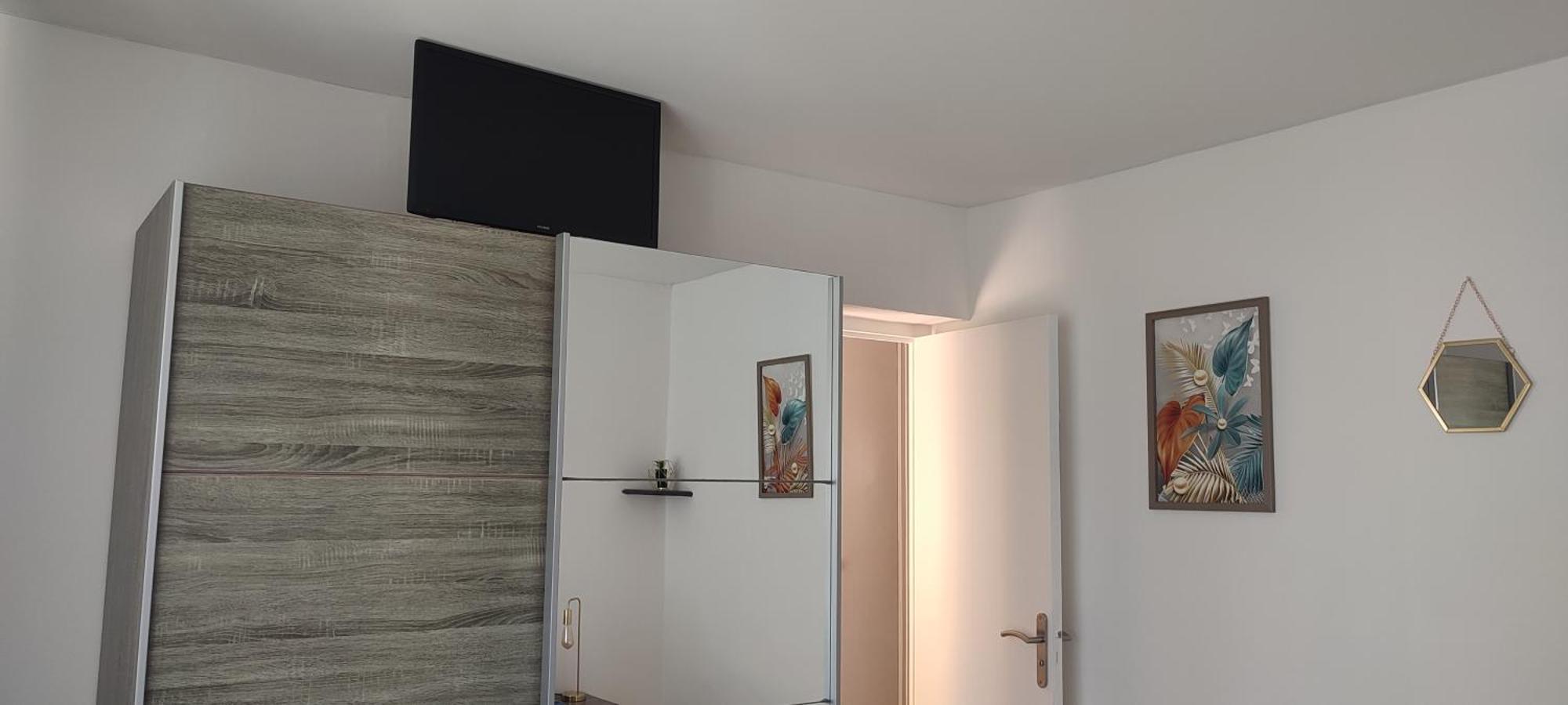 Maison T2 Avec Petit Jardin Dans Impasse Calme 巴亚盖斯 外观 照片
