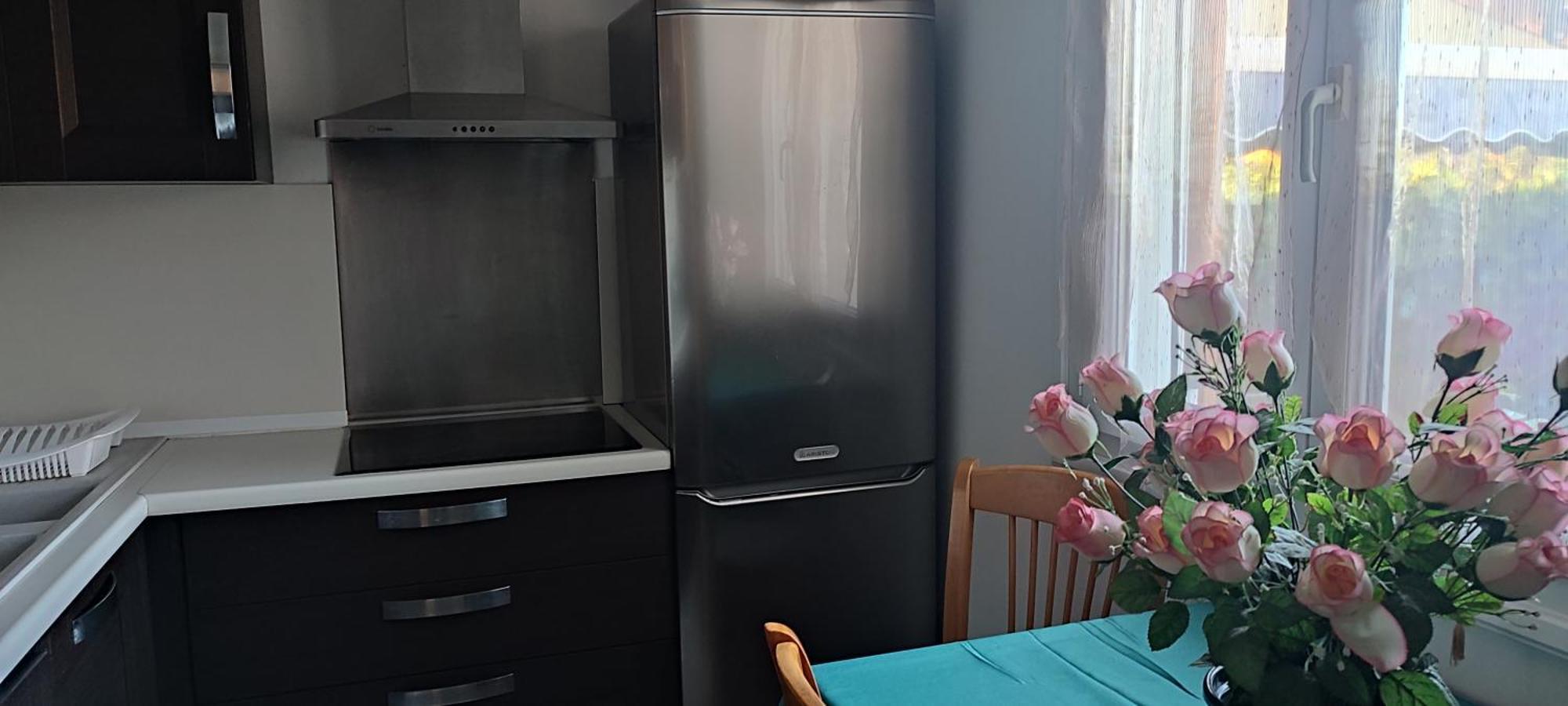 Maison T2 Avec Petit Jardin Dans Impasse Calme 巴亚盖斯 外观 照片