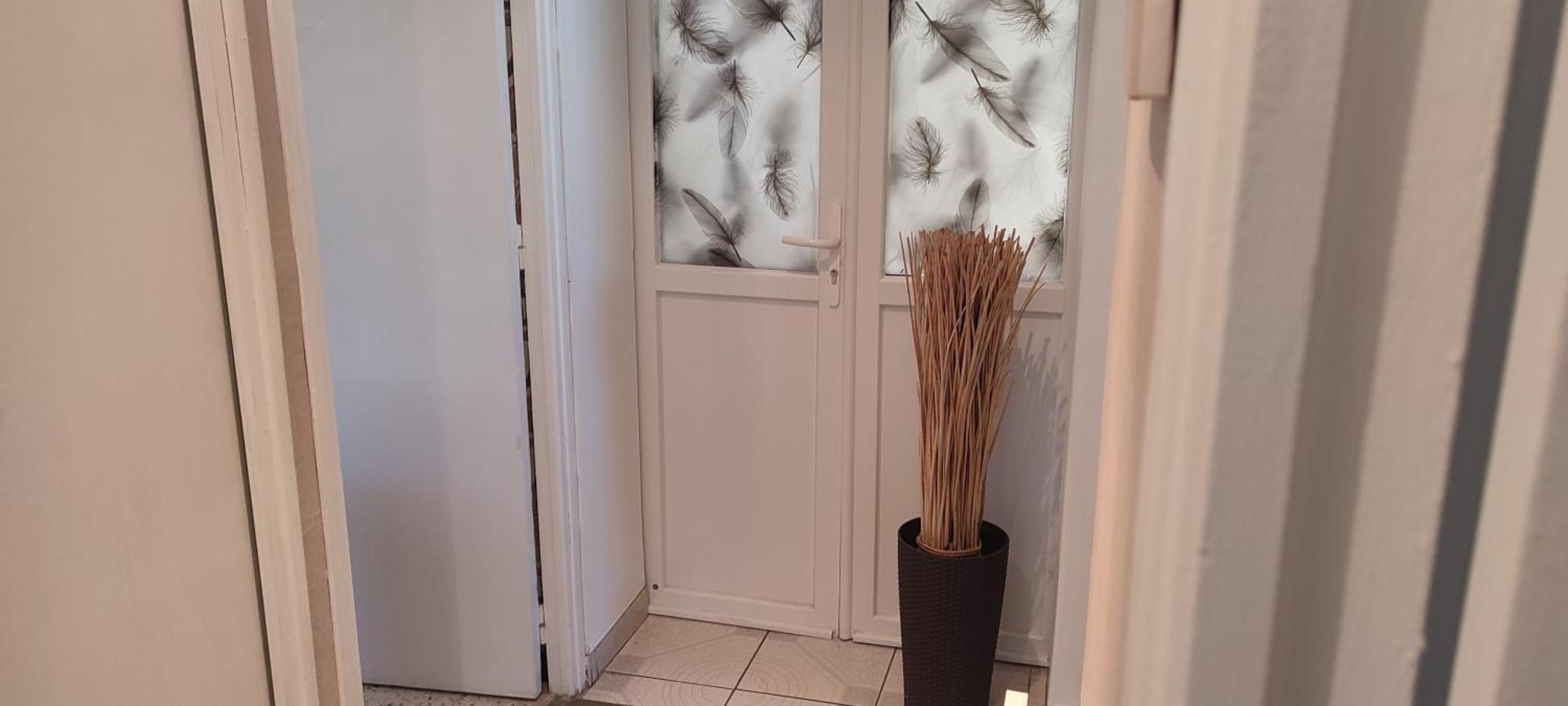 Maison T2 Avec Petit Jardin Dans Impasse Calme 巴亚盖斯 外观 照片