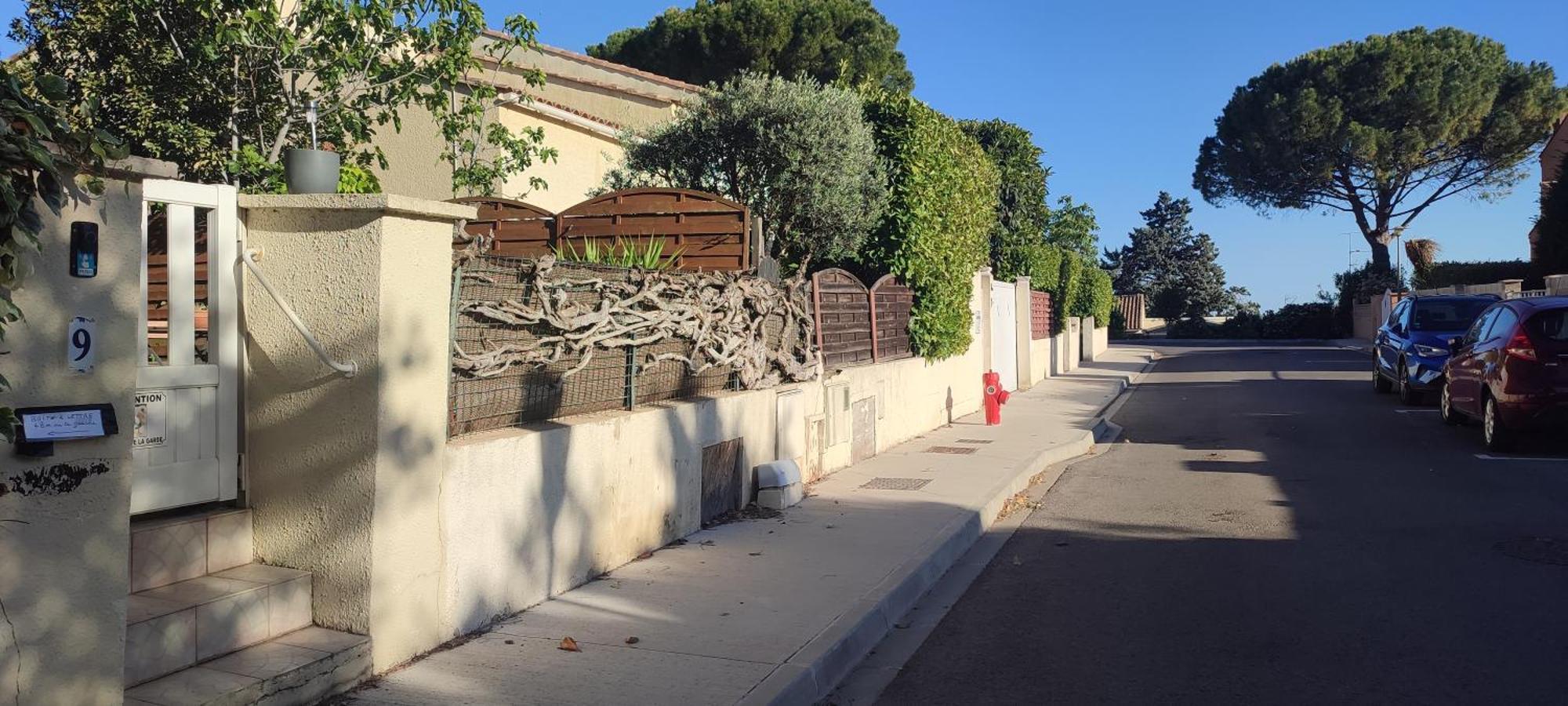 Maison T2 Avec Petit Jardin Dans Impasse Calme 巴亚盖斯 外观 照片