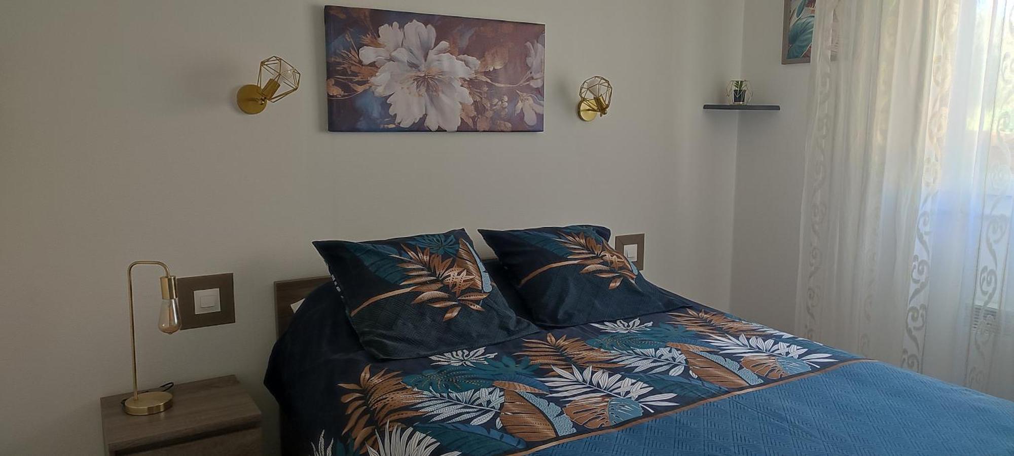 Maison T2 Avec Petit Jardin Dans Impasse Calme 巴亚盖斯 外观 照片