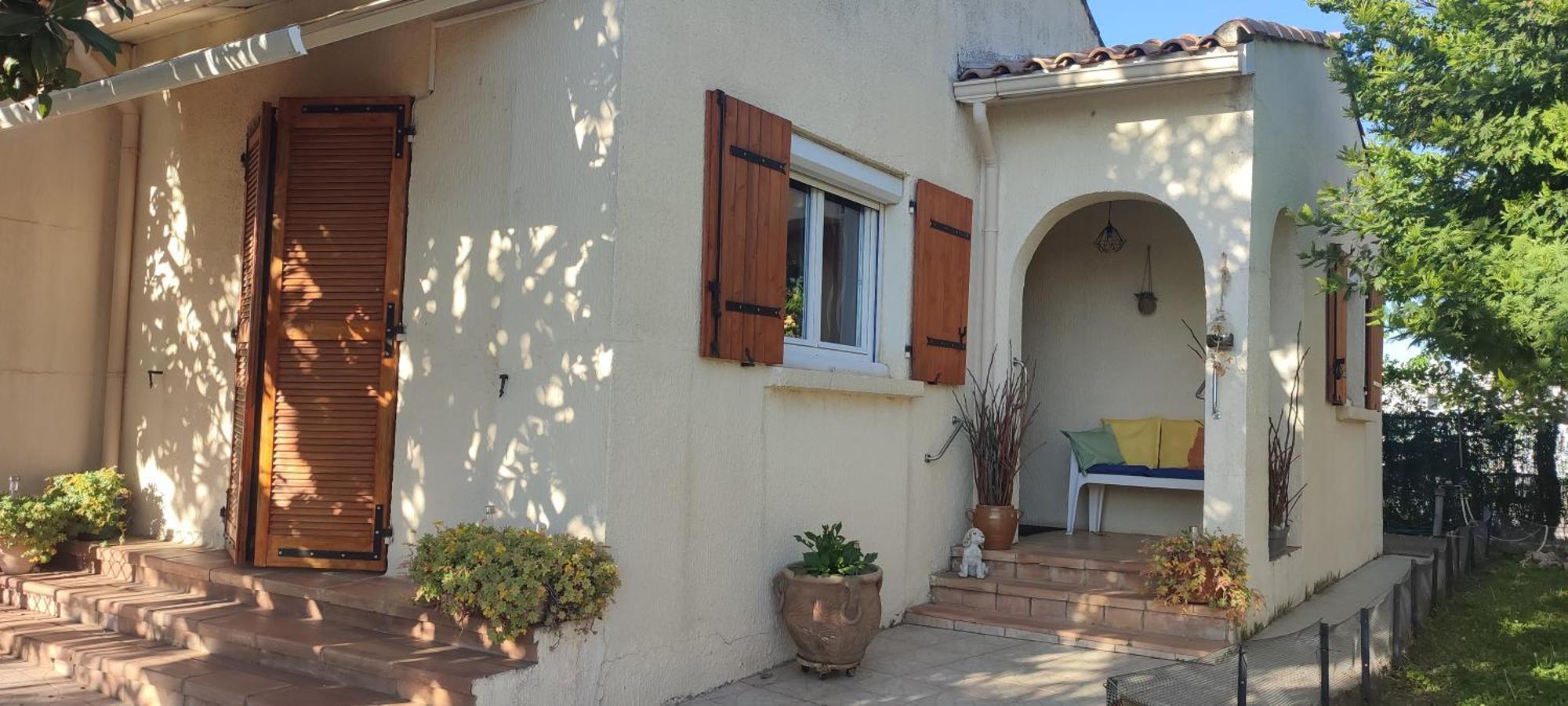 Maison T2 Avec Petit Jardin Dans Impasse Calme 巴亚盖斯 外观 照片